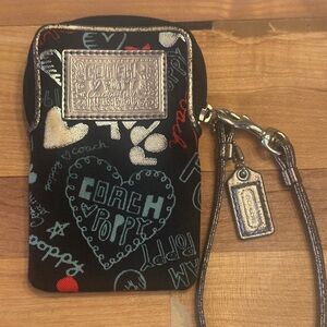 Coach Poppy Wristlet